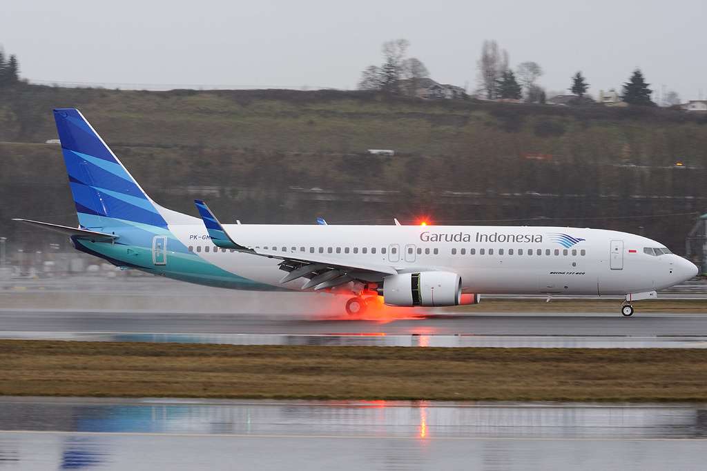 A Garuda Indonesia Boeing 737