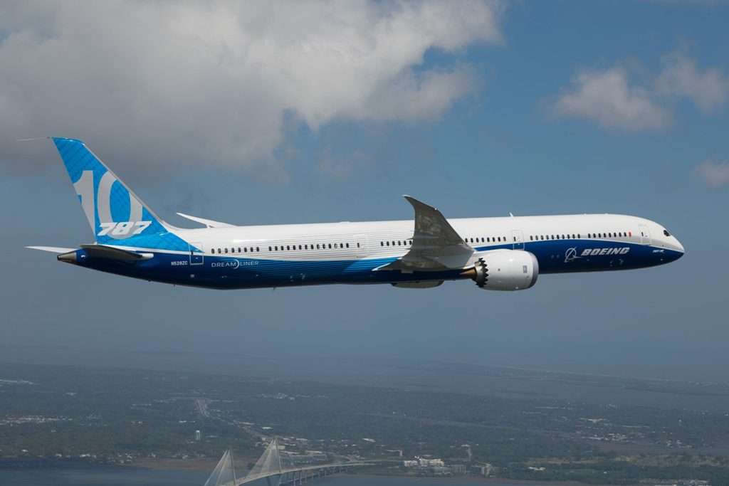 boeing 787-10 during test flights