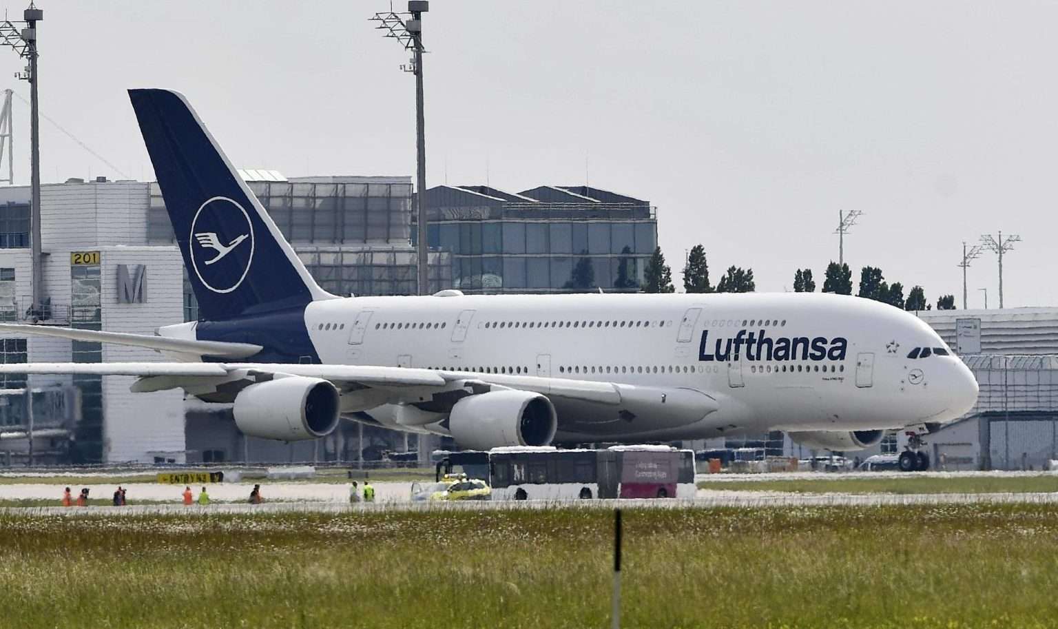 Lufthansa Airbus A380 in Boston