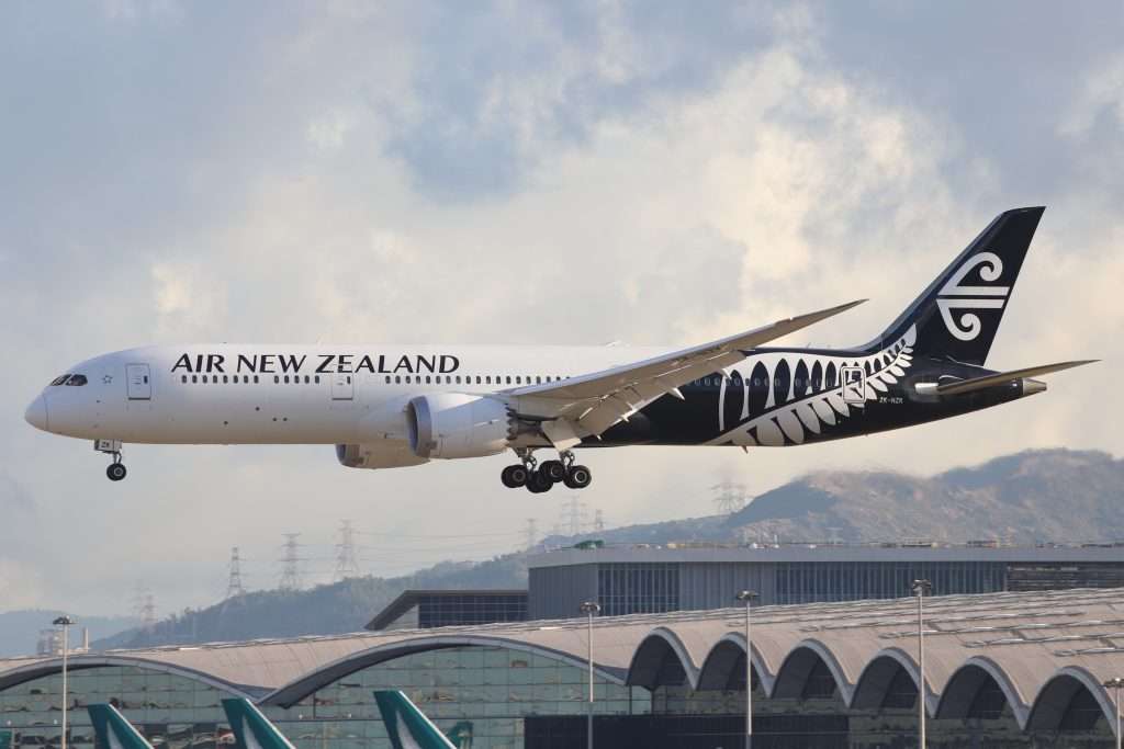 An Air New Zealand Boeing 787-9 Dreamliner arrives into Hong Kong from Auckland