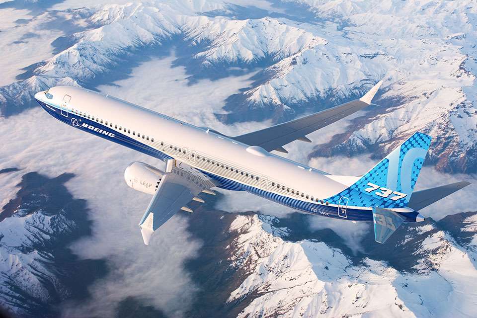 A Boeing 737 MAX 10