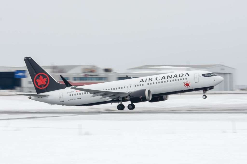 Air Canada Boeing 737 MAX 8