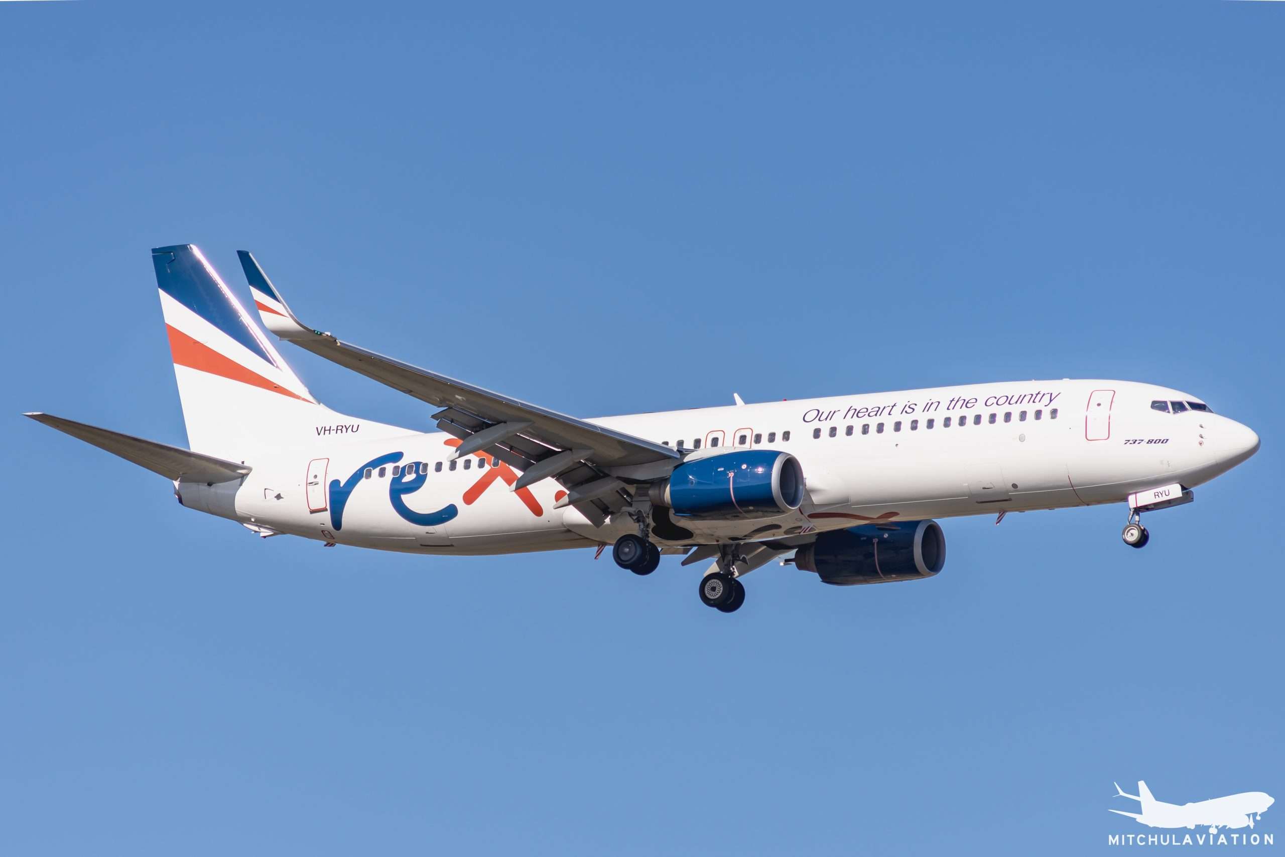A Rex Boeing 737 arrives into Melbourne Airport