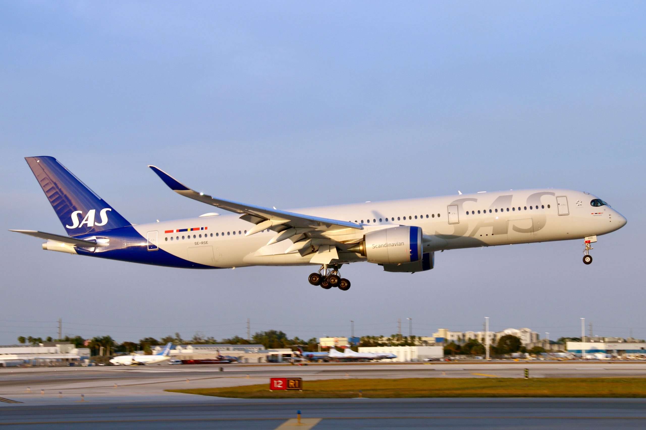 An SAS Airbus A350-900 arriving into Miami