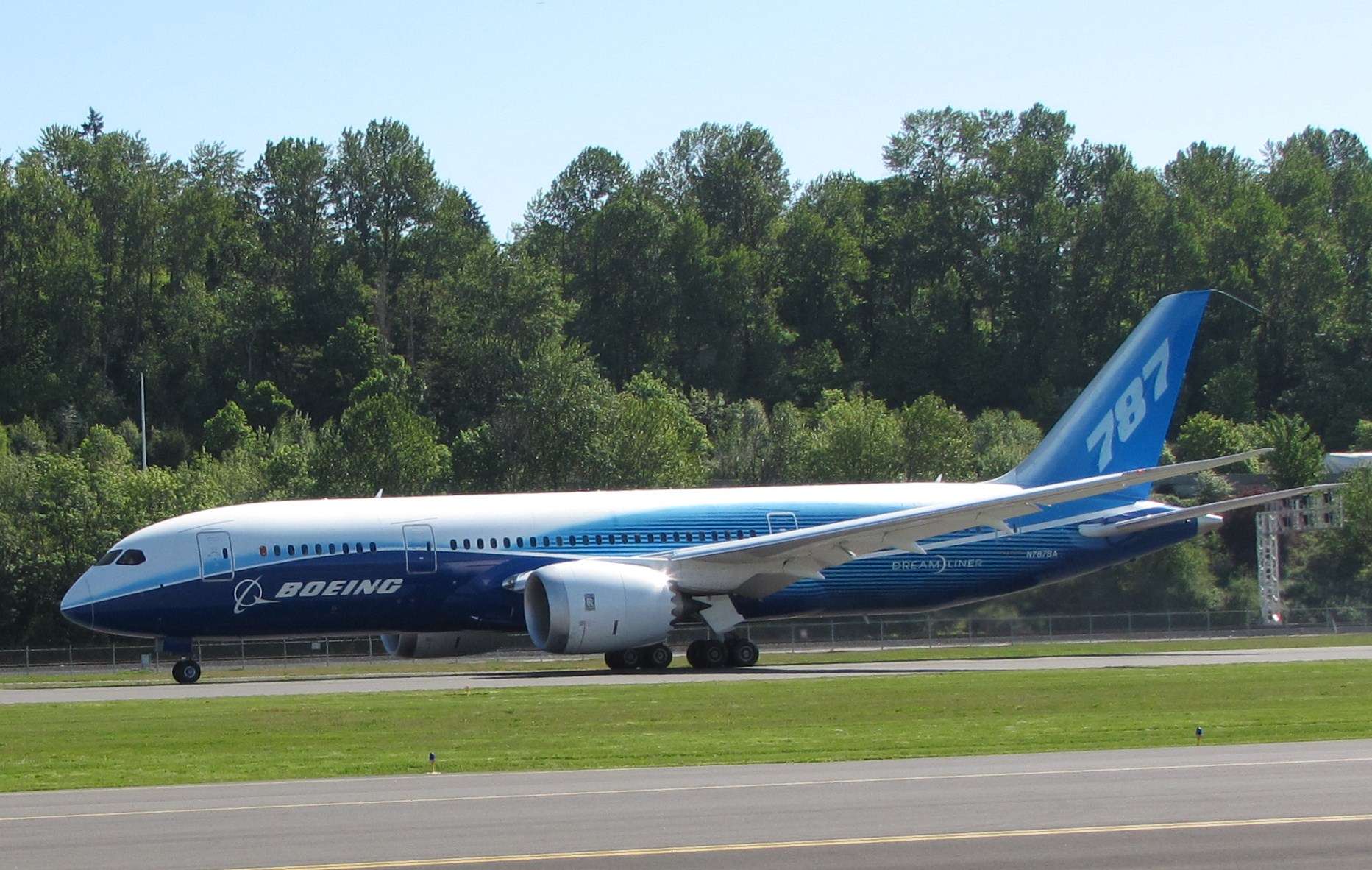 A Boeing 787 Dreamliner