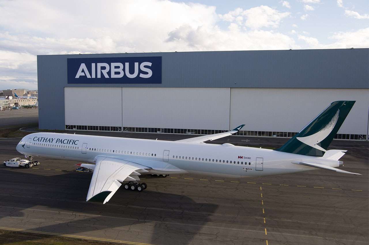 A Cathay Pacific Airbus A350-1000