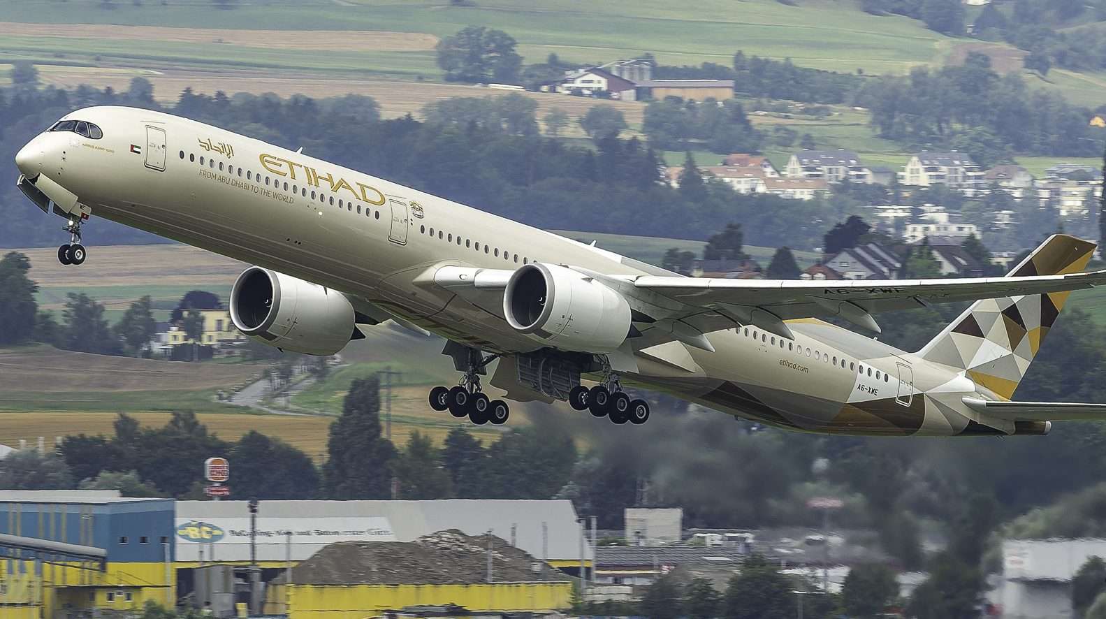 An Etihad Airways Airbus A350-1000