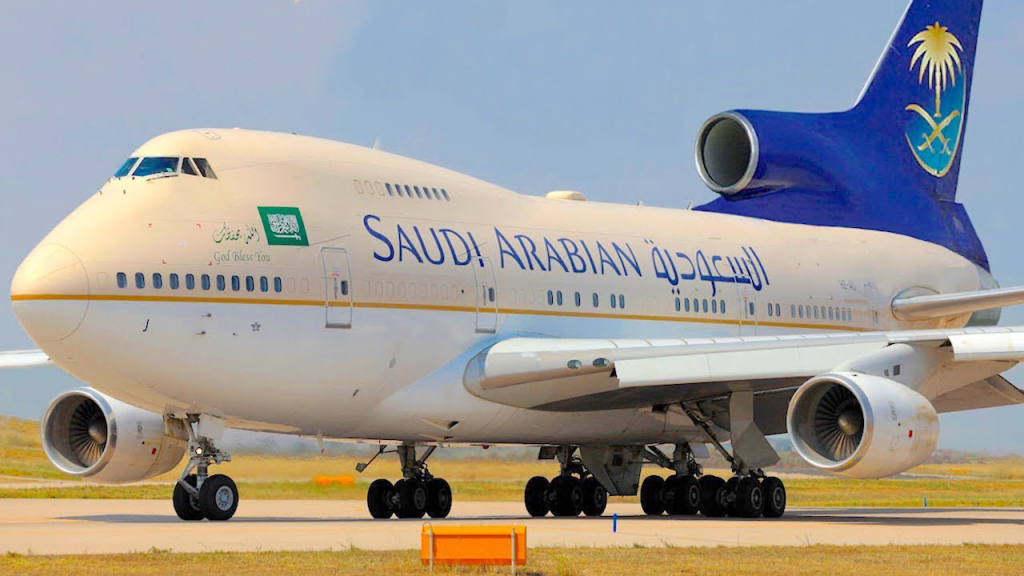 A Boeing 747 TriJet conceptual aircraft