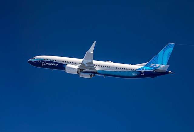A Boeing 737 MAX 10