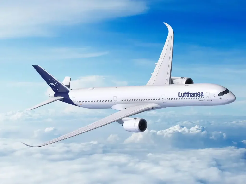 A Lufthansa Airbus A350-1000