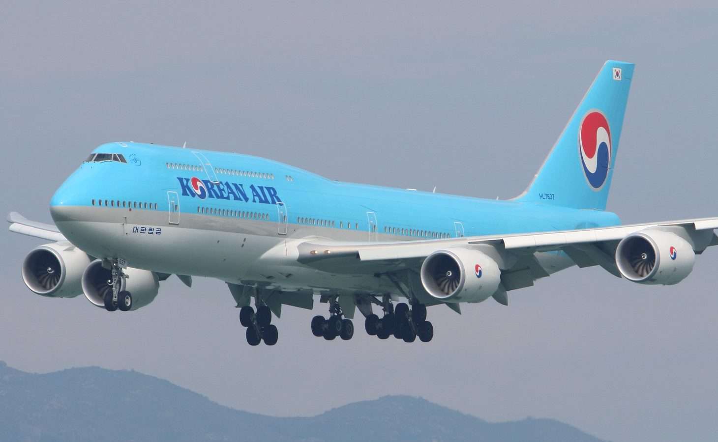 A Korean Air Boeing 747-8