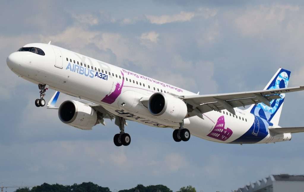 An Airbus A321XLR departs Hamburg - Photo: MarcelX42