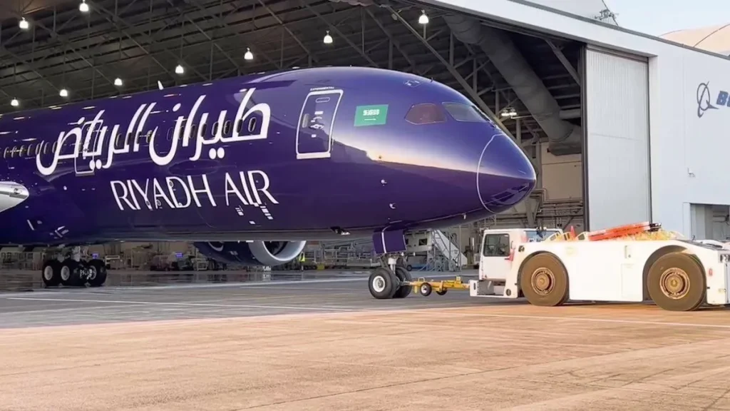 A riyadh Air boeing 787 dreamliner
