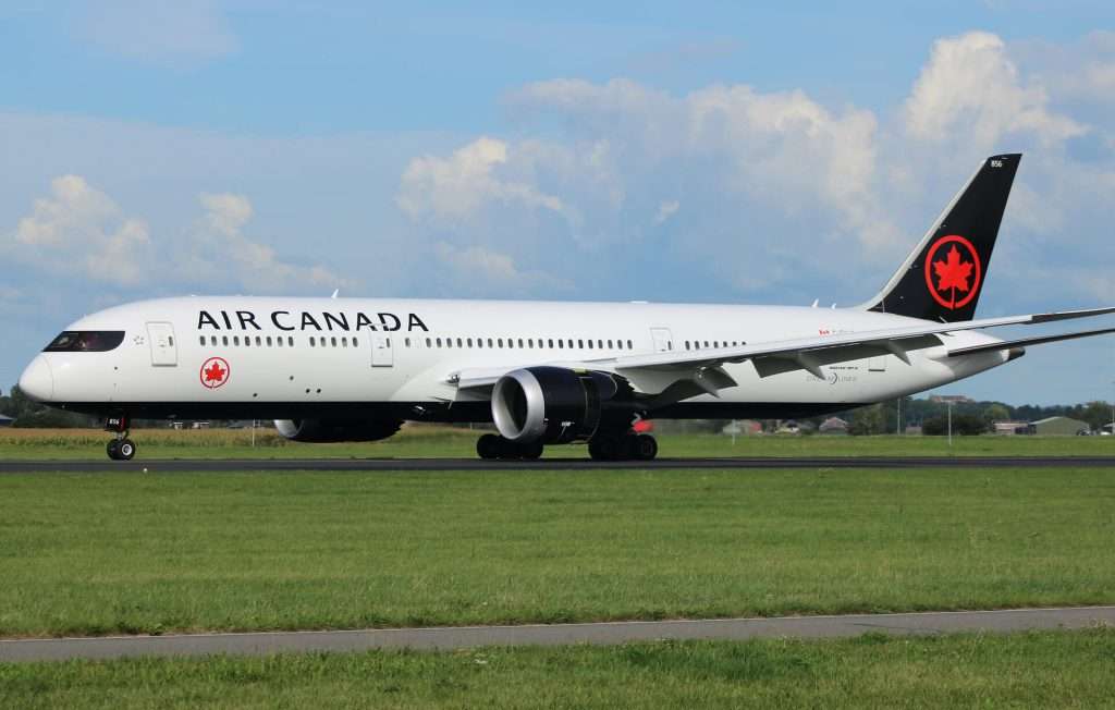 An Air Canada Boeing 787-9 Dreamliner