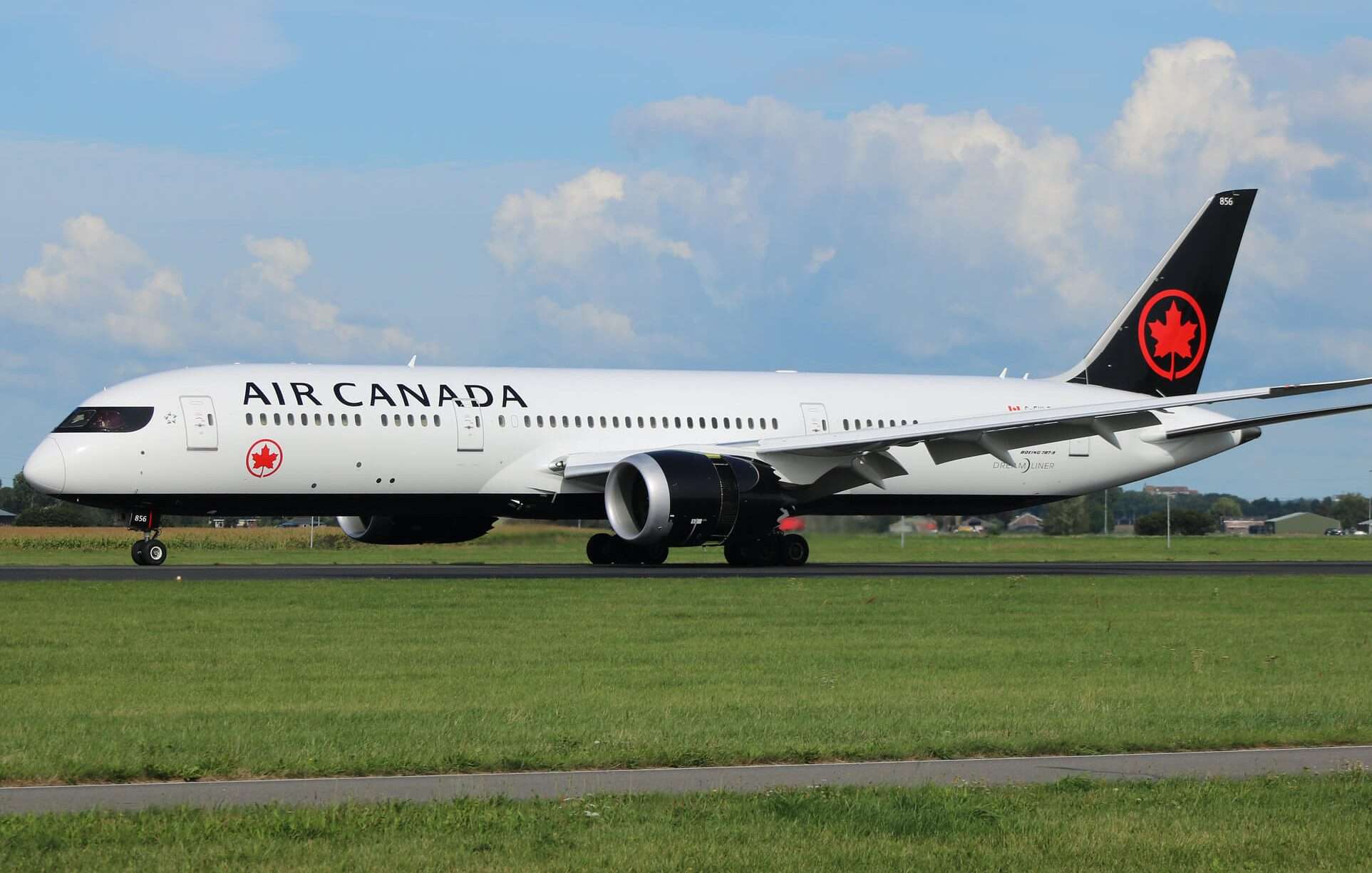 An Air Canada Boeing 787-9 Dreamliner