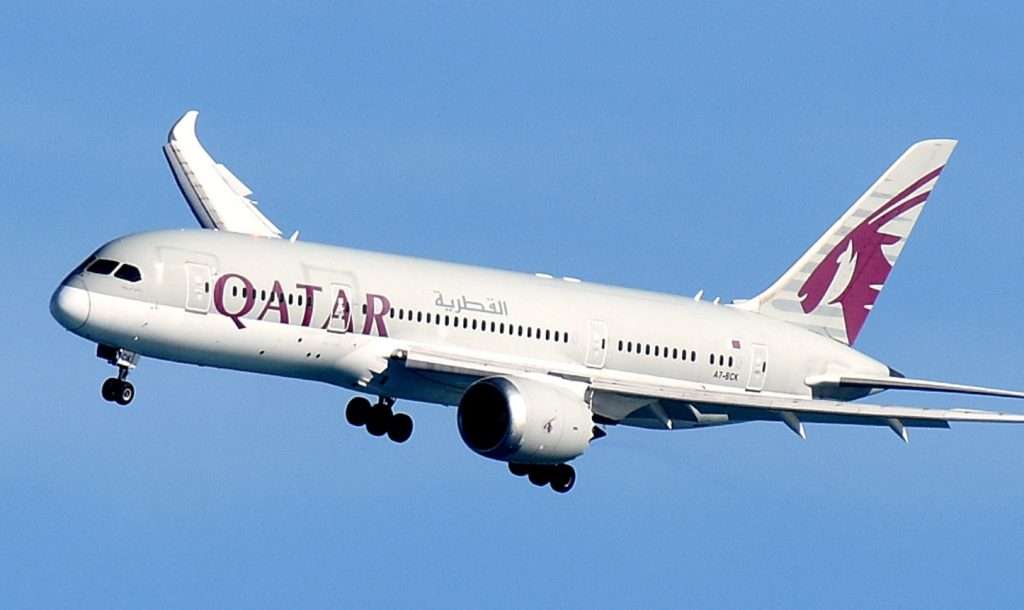 A Qatar Airways Boeing 787 Dreamliner