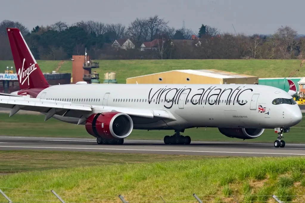 A Virgin Atlantic Airbus A350-1000