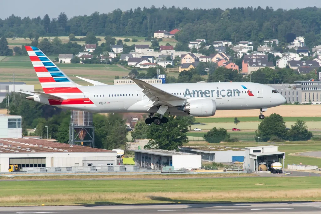 An American Airlines Boeing 787 Dreamliner