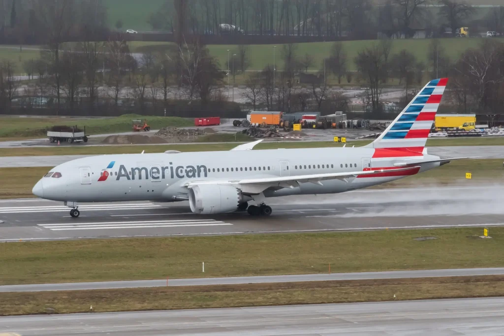 An American Airlines Boeing 787 Dreamliner