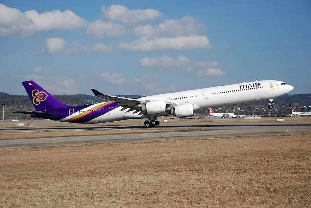 A Thai Airways Airbus A340-600