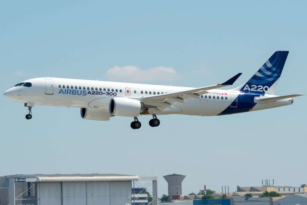 The A220 arrives for the first time in Airbus colours