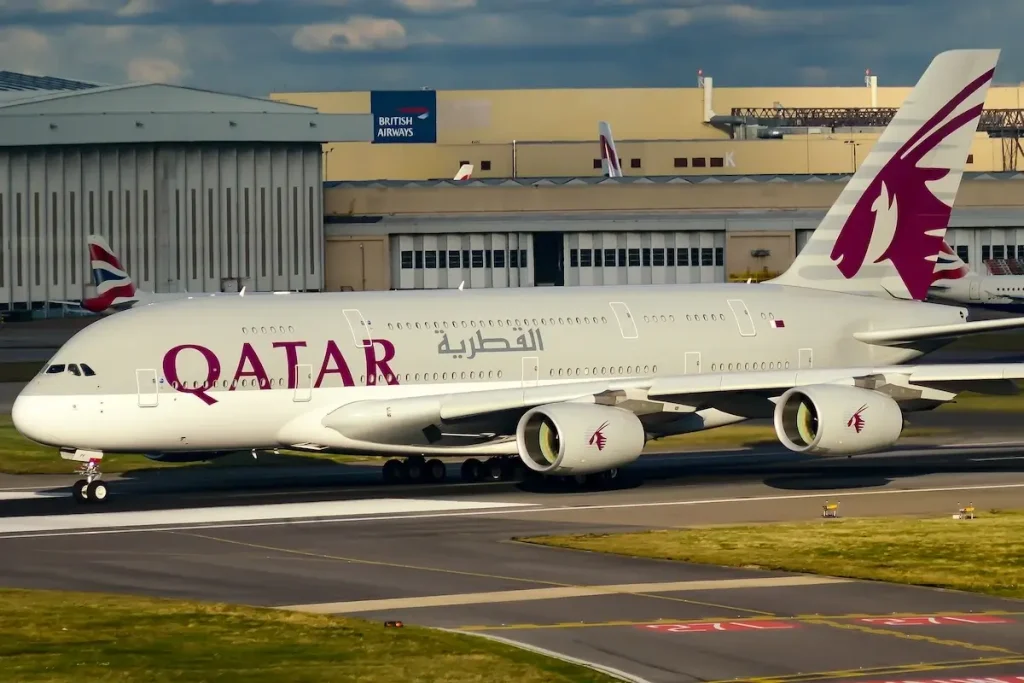 A Qatar Airways Airbus A380-800