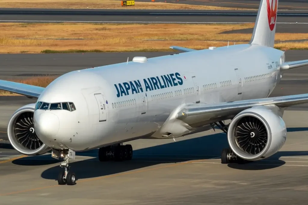A Japan Airlines Boeing 777-300ER