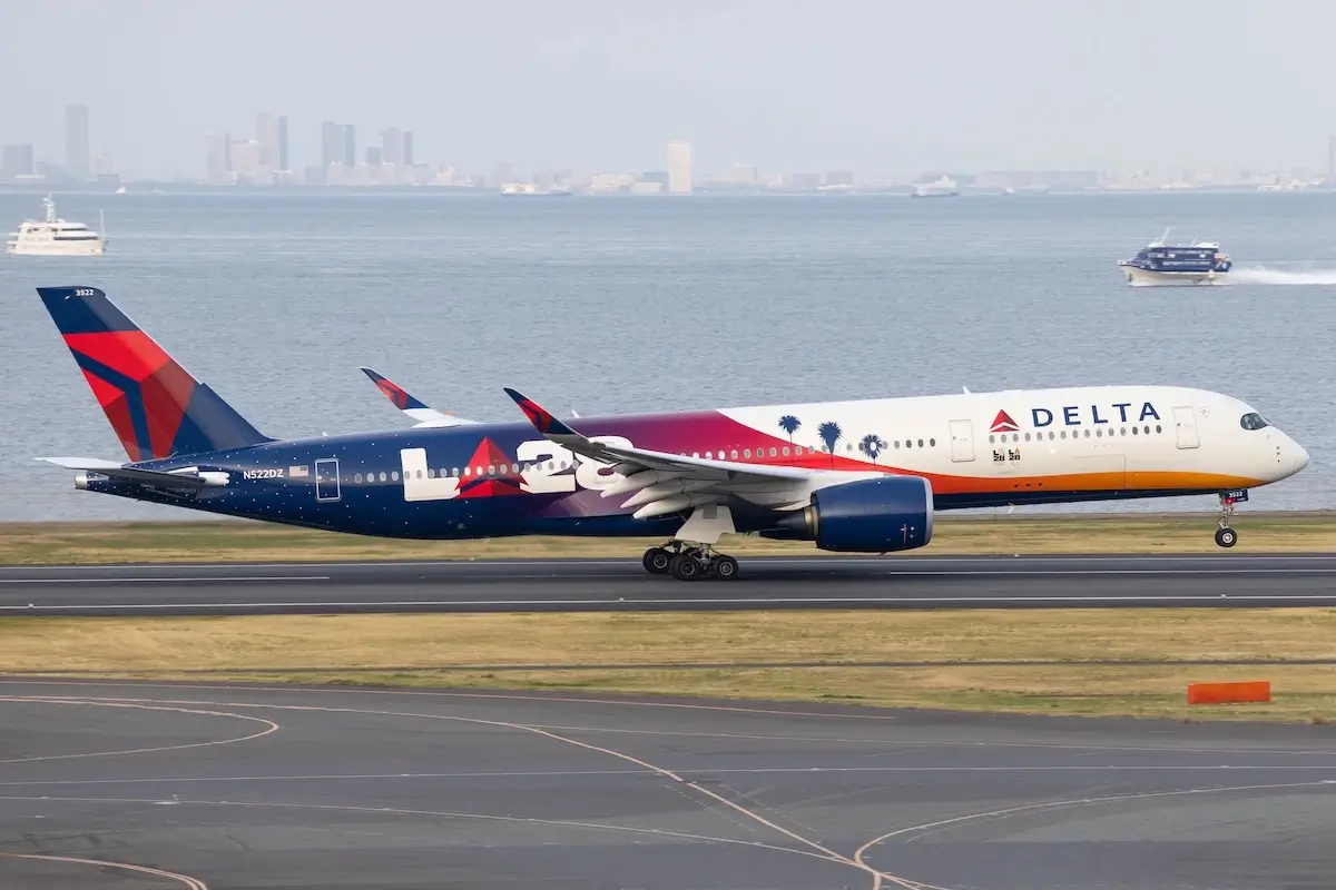 A Delta Air Lines Airbus A350-900 departs Tokyo Haneda