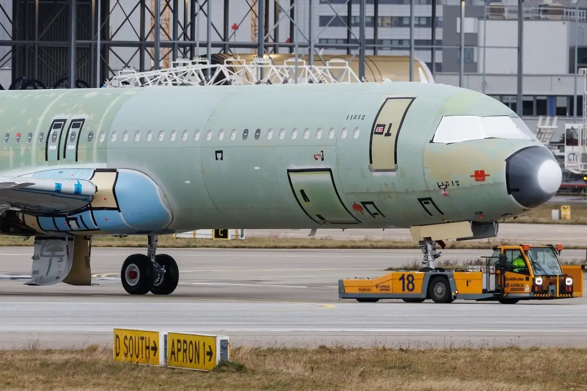 An Airbus A321neo in production