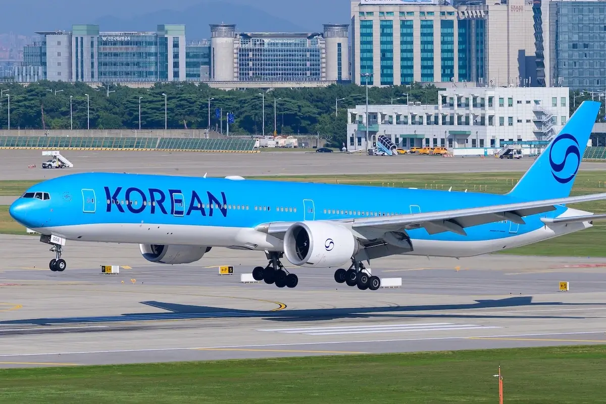 A Korean Air Boeing 777 pictured moments before touching down in Seoul