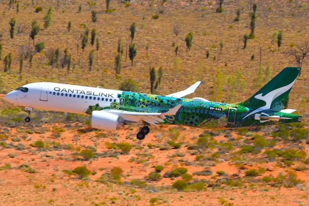 A Qantas Airbus A220-300