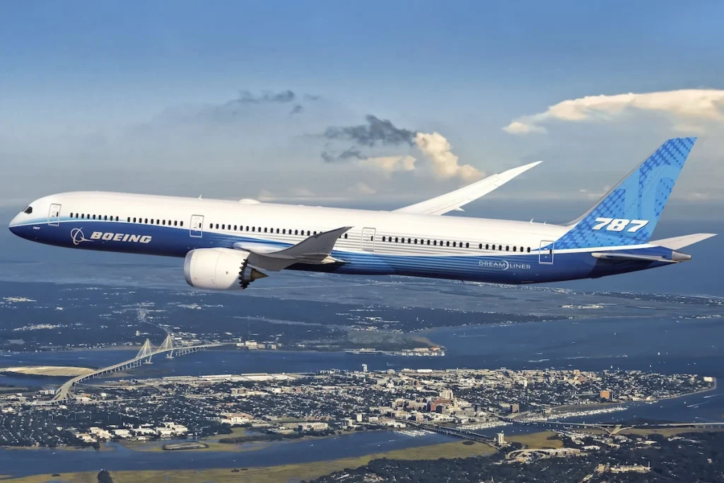 A Boeing 787-10 Dreamliner