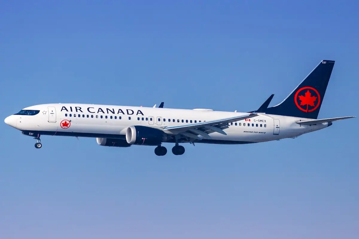 An Air Canada Boeing 737 MAX 8 arriving at Los Angeles International Airport