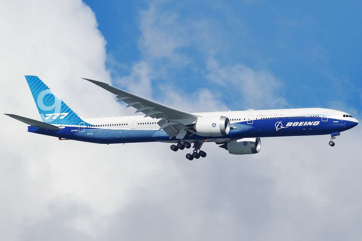 A Boeing 777-9 test flight on approach to Boeing Field.
