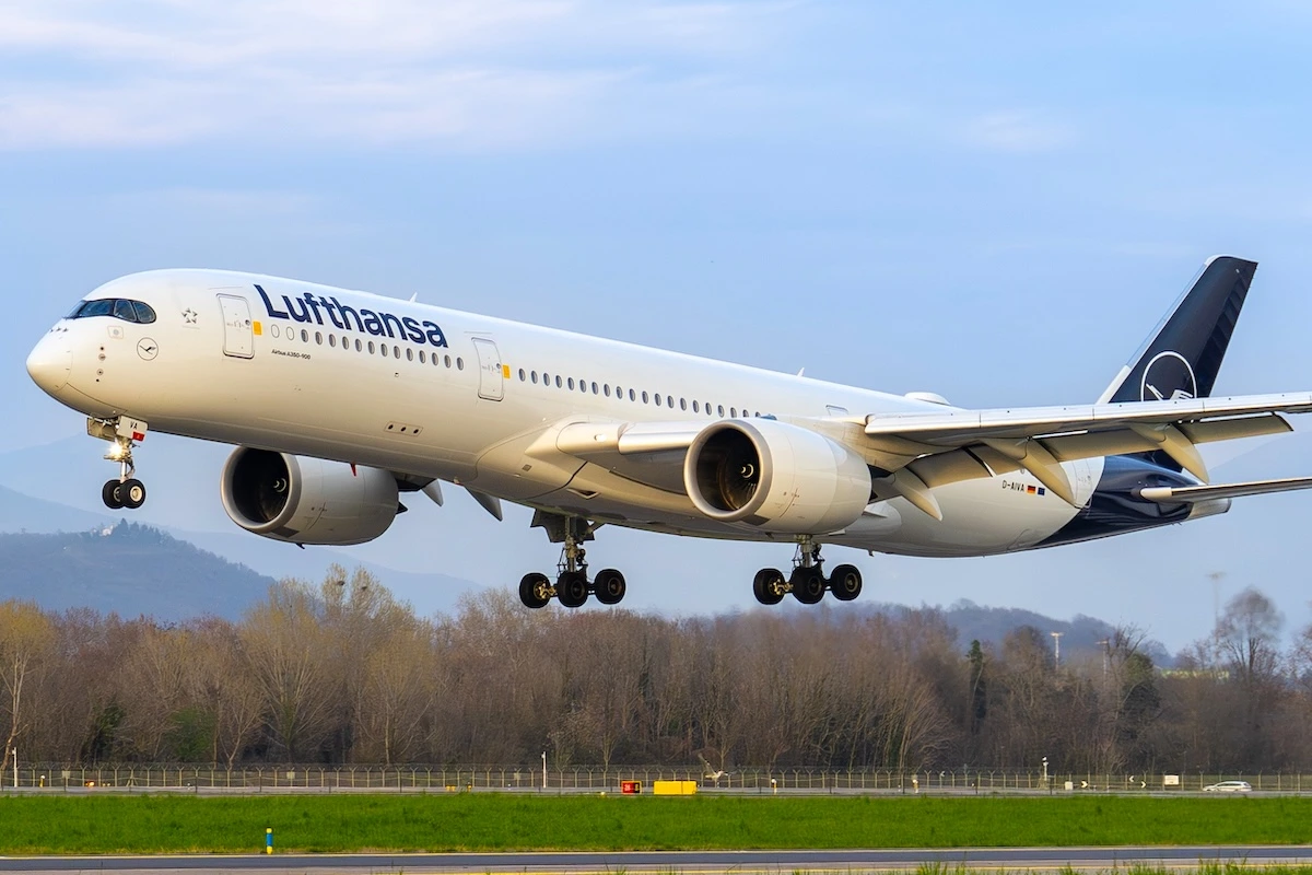Lufthansa Airbus A350-900 landing at BGY Milano Bergamo international airport