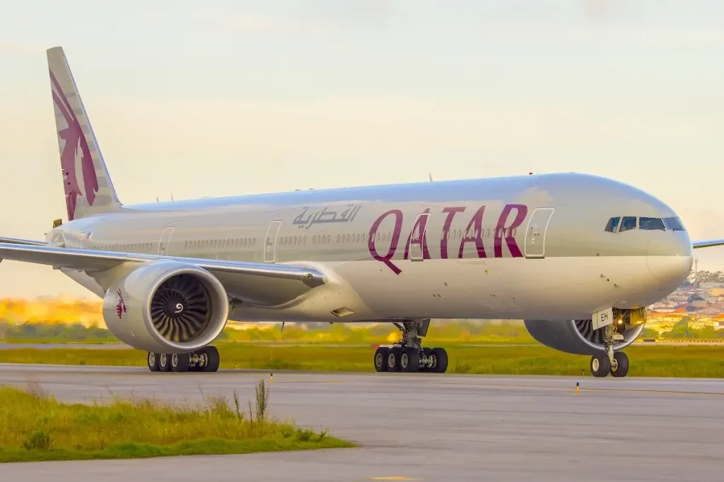 Boeing 777-300ER of Qatar Airways at GRU Airport, Guarulhos - Sao Paulo Brazil - 2017