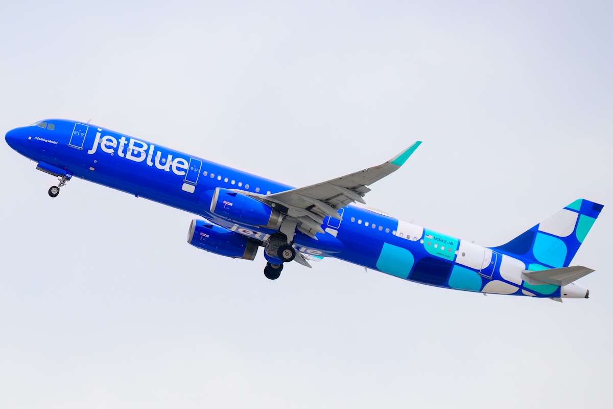 Las Vegas, USA – Dec 23 2025: JetBlue Airways aircraft N982JB Airbus A321-231 taking off from Harry Reid International Airport.