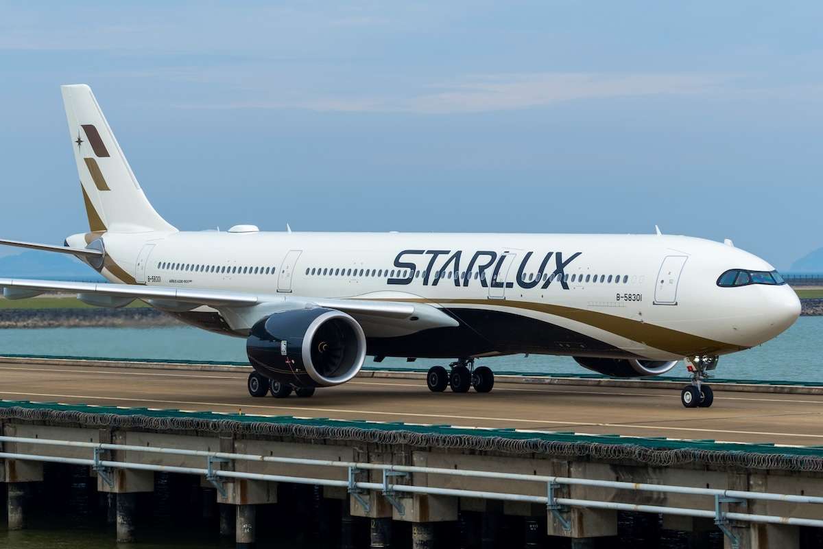 Starlux Airlines Airbus A330-900NEO B-58301