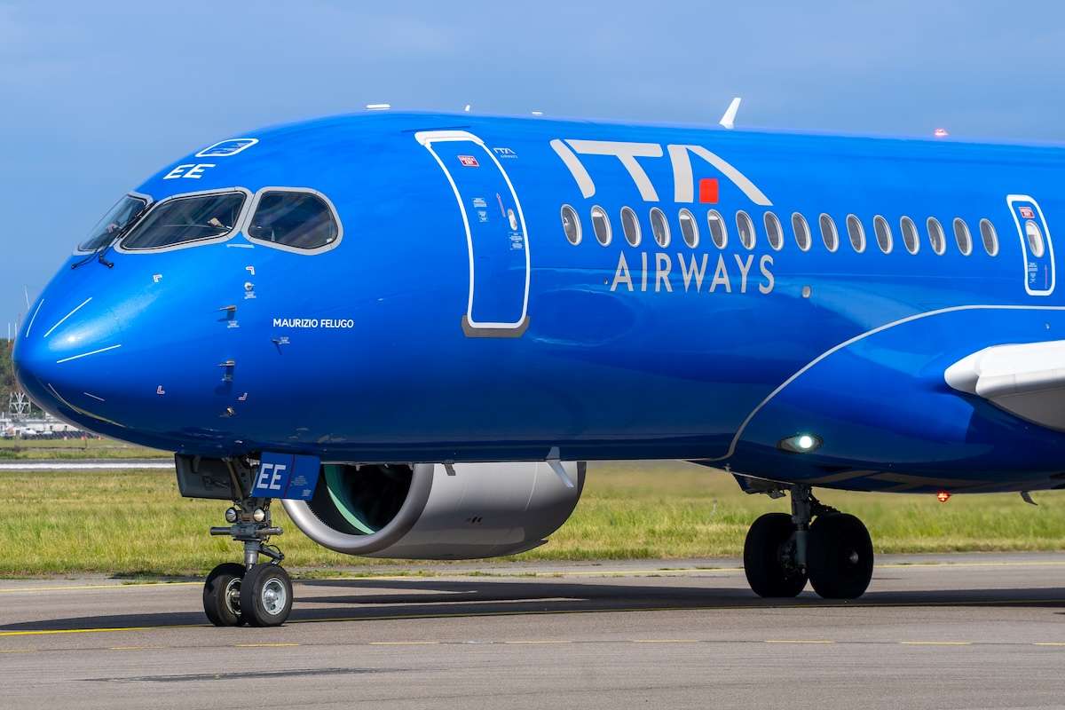 ITA Airways A220 taxiing at Milano Linate international airport