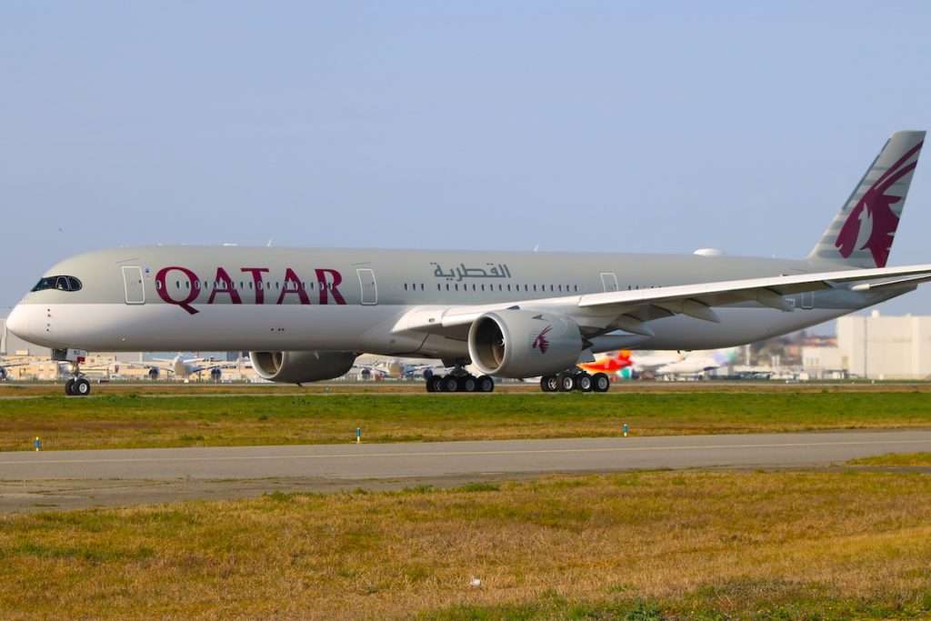 Qatar Airways Airbus A350-1000 F-WZNV