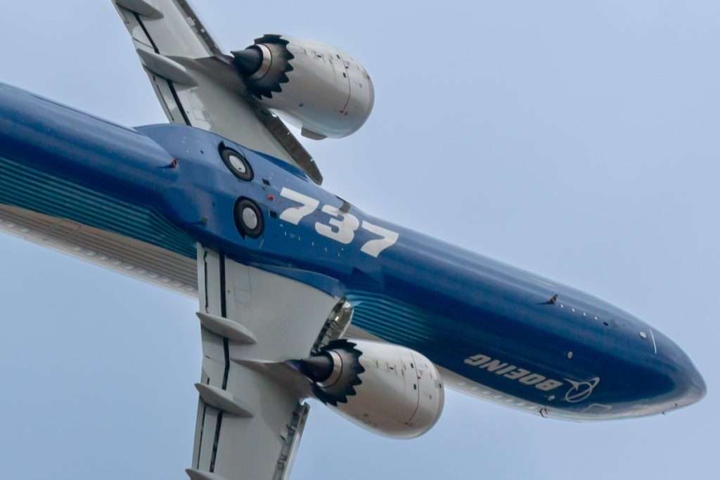 The lastest Boeing 737 Max 10 in Flight, showing an impressive banking angle