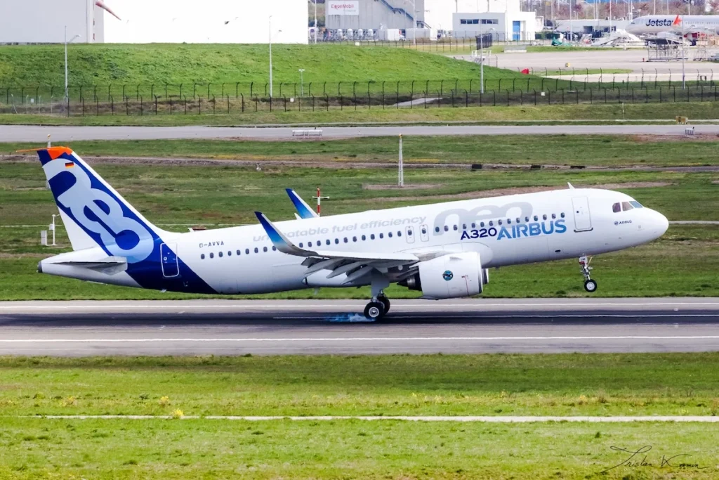 Airbus A320neo in Toulouse during testing