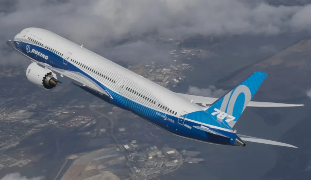 Boeing 787-10