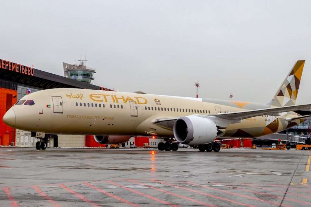 An Etihad Airways Boeing 787 Dreamliner in Moscow