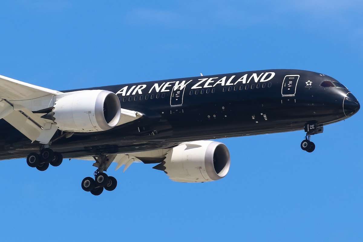 Air New Zealand ZK-NZE Boeing B787-9 Dreamliner with All Blacks Livery approaches Brisbane International Airport.