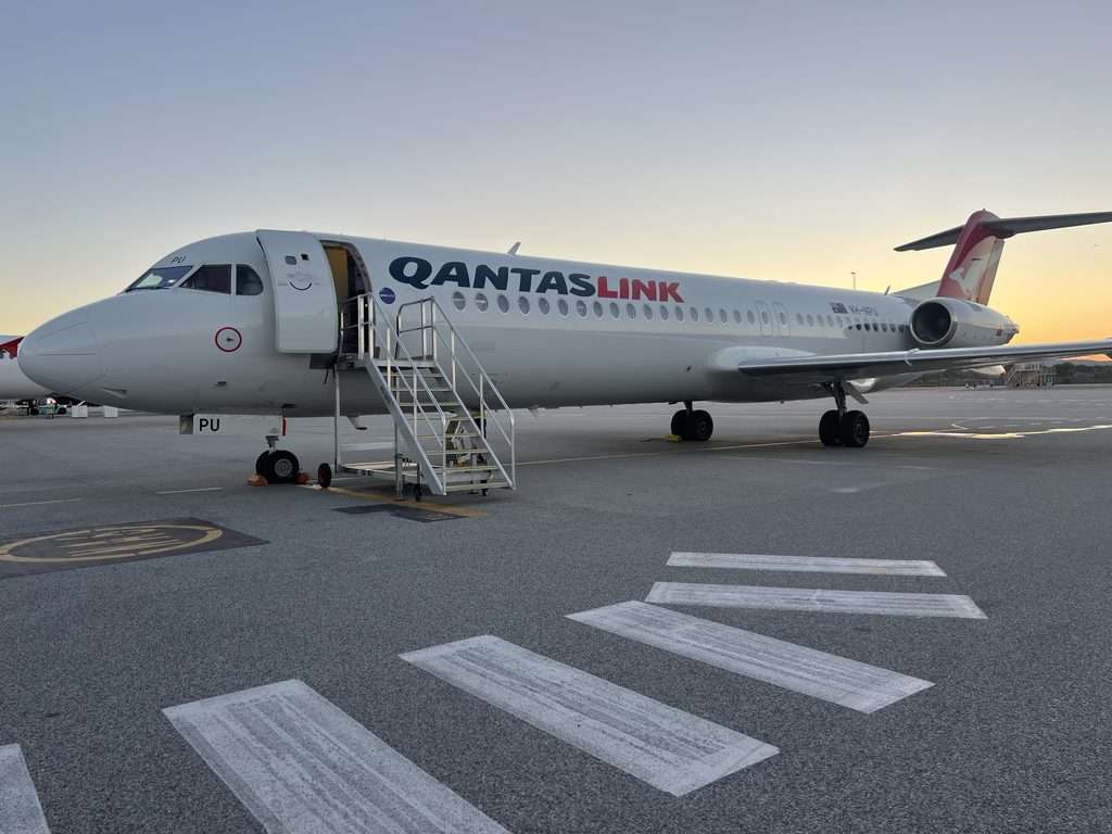 Qantas Fokker 100 retired
