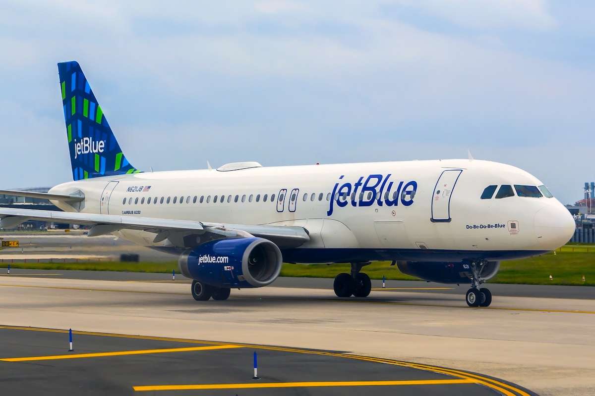 JetBlue Airliner Airbus A320, registration number N621JB is waiting for take off and departure on a runway at John F. Kennedy (JFK) International airport