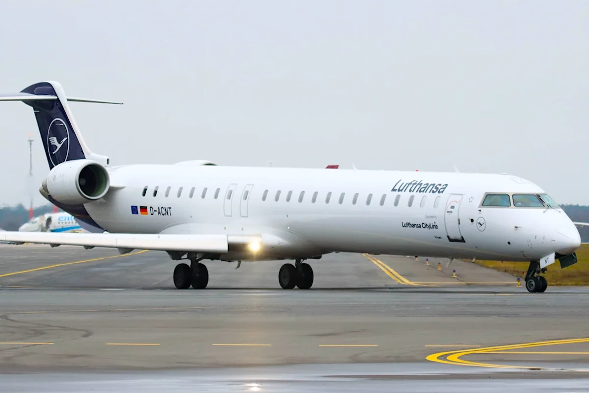 Lufthansa CityLine Mitsubishi CRJ-900LR