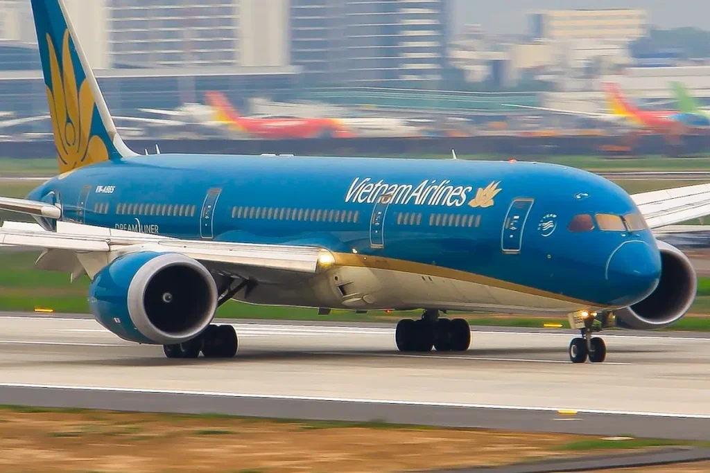 Boeing 787-9 Dreamliner of Vietnam Airlines with registration VN-A865 landing at Tan Son Nhat international airport