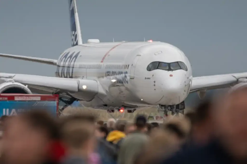 An Airbus A350